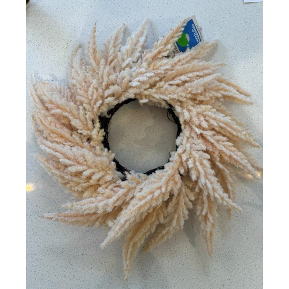 NWT Room Essentials Faux Cream Colored Wreath